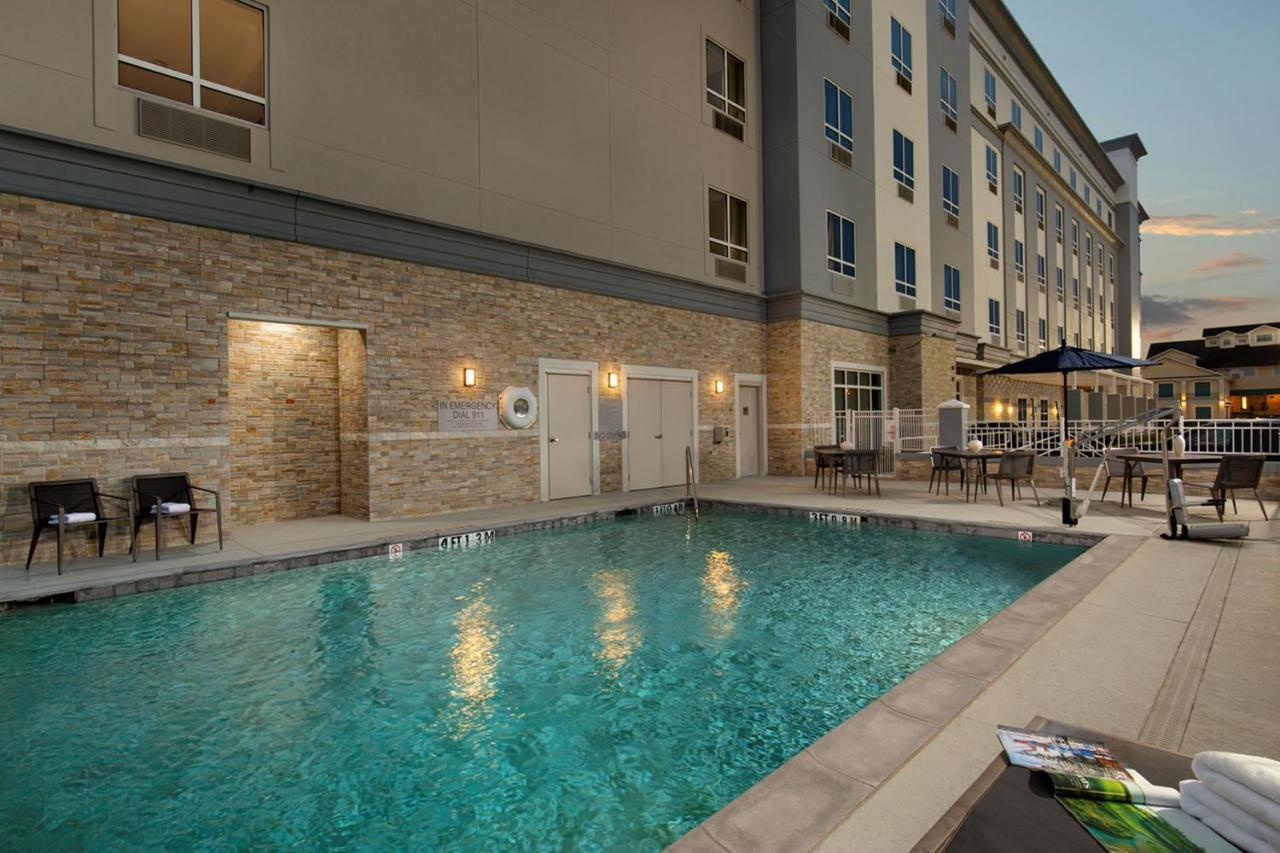 Courtyard By Marriott Houston Kemah Hotel Exterior photo